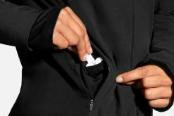 Brooks Women's Fusion Hybrid Jacket (221499) 18 Brooks Women's Fusion Hybrid Jacket (221499) -Asics Shop 221499 001 D5 Fusion Hybrid Jacket