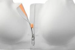 Brooks Women's Dare Zip Run Sports Bra - Black (350075001) -Asics Shop 350075 014 d5 Dare Zip 0e9c97fa ed09 4354 8dd0 b1364e412ee7 scaled