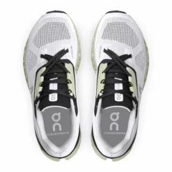 On Running Women's Cloudstratus 3 On Running Women's Cloudstratus -Asics Shop 39.98997 cloudstratus ss22 white black w g2 scaled