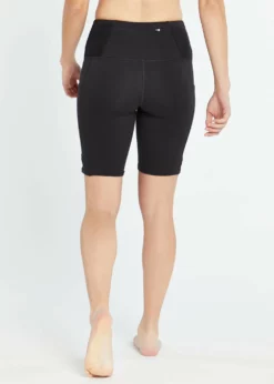 **Available In Select Stores Only** Women's Oiselle Long Pocket Jogger Shorts - Black (102118-BLK) -Asics Shop LongPocketJoggerShorts Black b 1024x 51e507dc c1d1 4e55 aac2 3f1e66760650