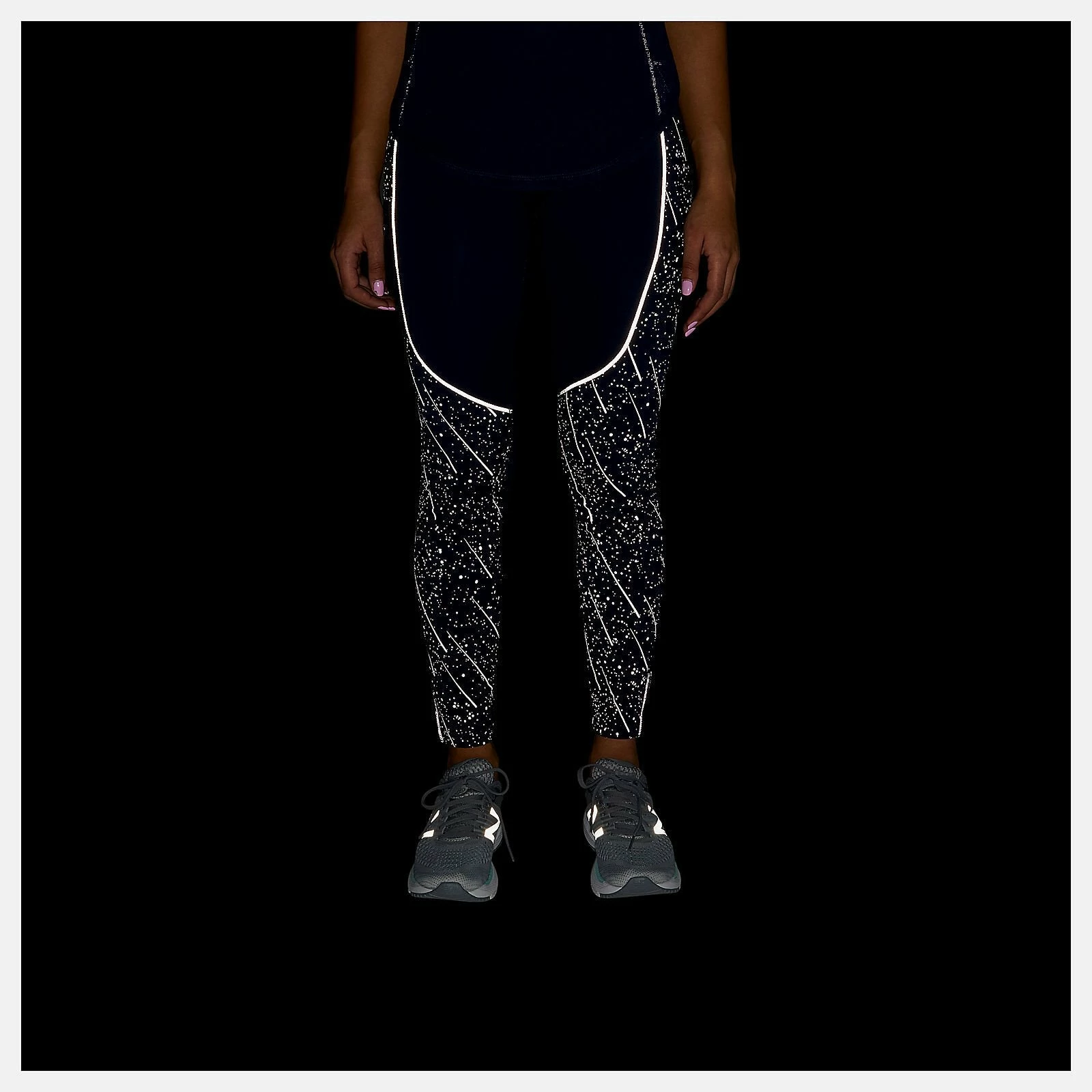 New Balance Women's Reflective Print Impact Run Heat Tight New Balance Women's Reflective Print Impact Run Heat Tight -Asics Shop NewBalanceReflectivePrint 4
