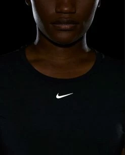 Women's Nike Dri Fit One Luxe Short Sleeve - Black (DD0618-010) 5 Women's Nike Dri Fit One Luxe Short Sleeve - Black (DD0618-010) -Asics Shop ONELUXE6