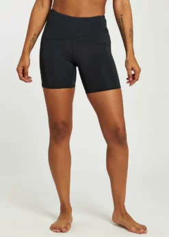 **In Select Stores Only** Oiselle Women's Power Pocket Shorts (101121)