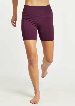 **In Select Stores Only** Oiselle Women's Power Pocket Shorts (101121) -Asics Shop PowerPocketShorts Empire f 1024x ca99da48 6e77 4ff7 b51a 052ab8d69a1a