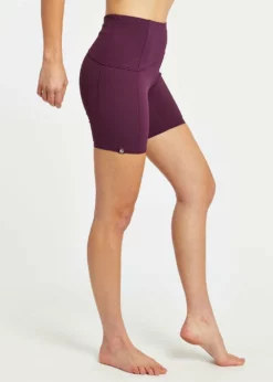 **In Select Stores Only** Oiselle Women's Power Pocket Shorts (101121) -Asics Shop PowerPocketShorts Empire s 1024x a07baa86 2ebe 4fc2 88b7 c7b9552f9d2d