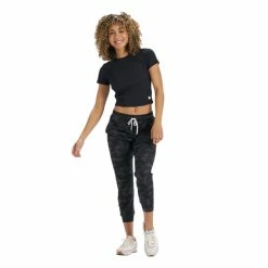 Vuori Women's Performance Joggers 5 Vuori Women's Performance Joggers -Asics Shop VuoriWomen sPerformanceJoggers BlackCamo 2