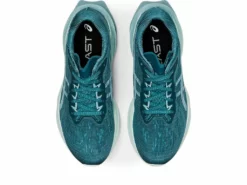 Asics Women's Novablast 3 -Asics Shop ezgif.com gif maker 2022 08 15T150555.745