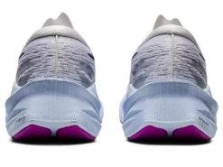 Asics Women's Novablast 3 13 Asics Women's Novablast 3 -Asics Shop ezgif.com gif maker 2022 08 16T092305.697