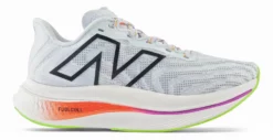 New Balance Women's FuelCell SuperComp Trainer V2