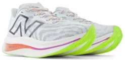 New Balance Women's FuelCell SuperComp Trainer V2 10 New Balance Women's FuelCell SuperComp Trainer V2 -Asics Shop new balance womens supercomp trainer v2 3